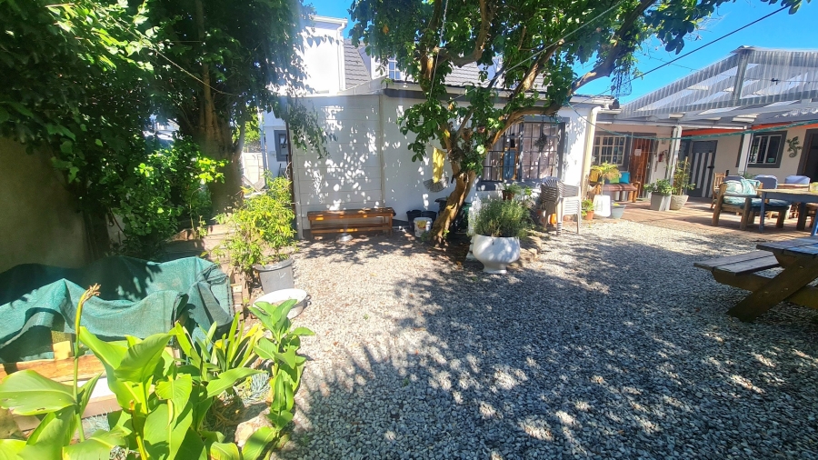 8 Bedroom Property for Sale in Knysna Central Western Cape